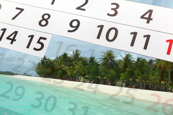 calendar tropical beach